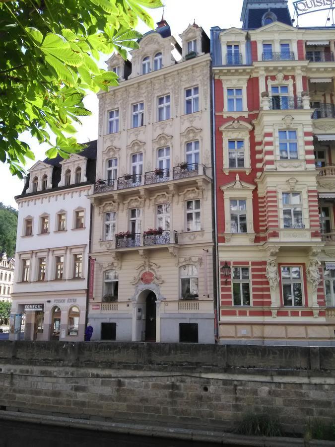 Alisa Hotel Karlovy Vary Exteriör bild